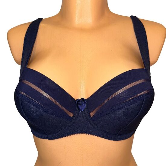 Krūšturis ar plānu porolonu